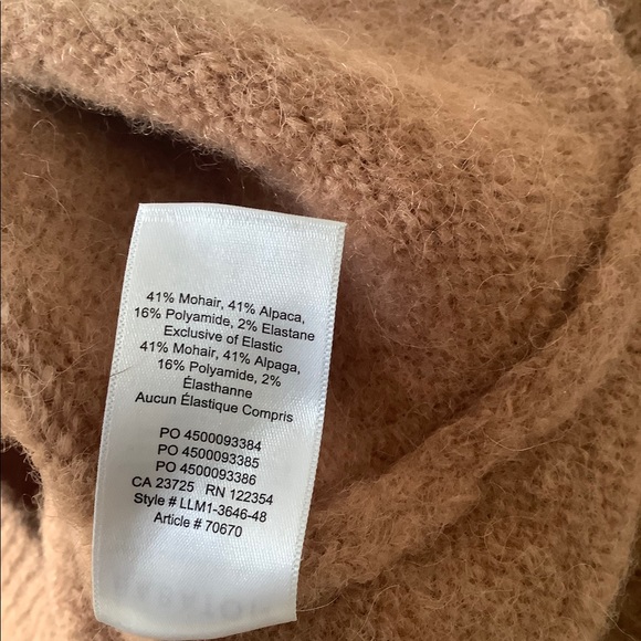 Camel coloured sweater, sz xxs, oversized fit! - Picture 4 of 4